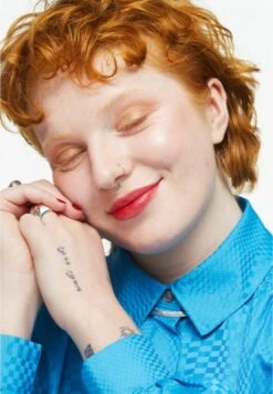 3INA The Tinted Moisturizer 12 3INA The Tinted Moisturizer -Estée Lauder Boutique 3ina the tinted moisturizer creme teintee hydratante spf 30 4