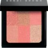 Bobbi Brown Brightening Brick 1 Bobbi Brown Brightening Brick -Estée Lauder Boutique bobbi brown brightening brick poudre illuminatrice