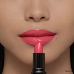 Bobbi Brown Luxe Lip Color 15 Bobbi Brown Luxe Lip Color -Estée Lauder Boutique bobbi brown luxe lip color rouge a levres de luxe pour un effet naturel 6