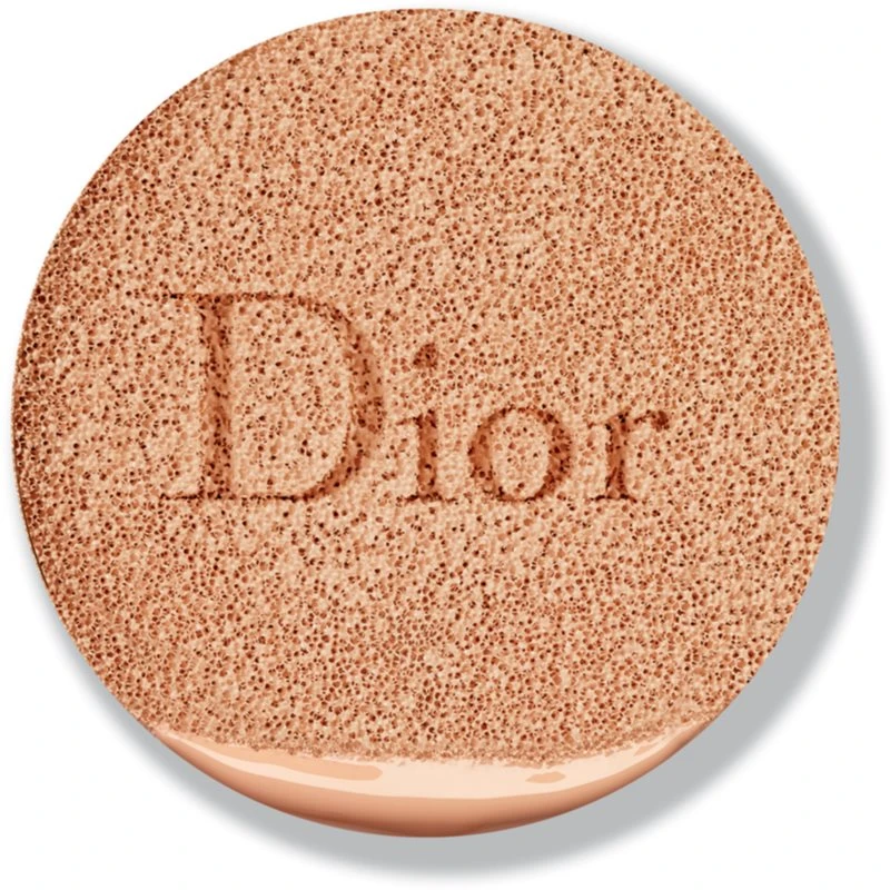 DIOR Capture Dreamskin Moist & Perfect Cushion 4 DIOR Capture Dreamskin Moist & Perfect Cushion – Image 2
