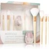 EcoTools Glow Collection Wrapped In Glow 2 EcoTools Glow Collection Wrapped In Glow -Estée Lauder Boutique ecotools glow collection wrapped in glow kit de pinceaux pour un look parfait