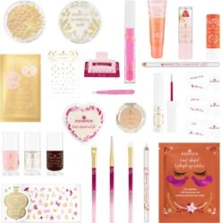 Essence Merry Everything & Happy Always 8 Essence Merry Everything & Happy Always -Estée Lauder Boutique essence merry everything happy always calendrier de lavent 2