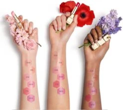 GUERLAIN KissKiss Bee Glow 16 GUERLAIN KissKiss Bee Glow -Estée Lauder Boutique guerlain kisskiss bee glow baume levres nourrissant et hydratant 4