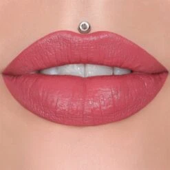 Jeffree Star Cosmetics Velvet Trap 5 Jeffree Star Cosmetics Velvet Trap -Estée Lauder Boutique jeffree star cosmetics velvet trap rouge a levres 1