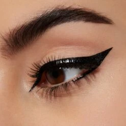 Lancome Lancôme Artliner 9 Lancome Lancôme Artliner -Estée Lauder Boutique lancome artliner eyeliner liquide 2