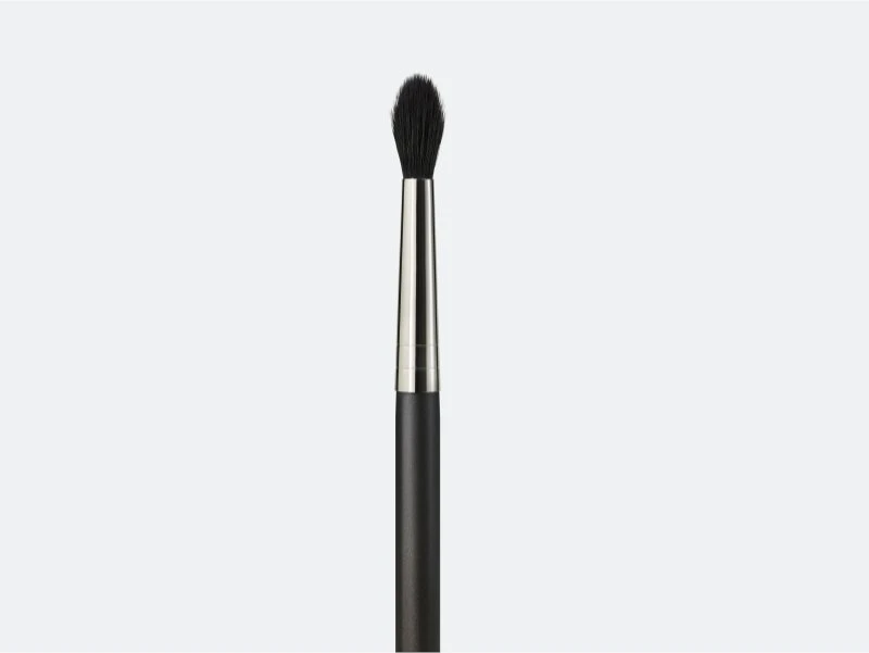 MAC Cosmetics 224S Tapered Blending Brush 4 MAC Cosmetics 224S Tapered Blending Brush – Image 2