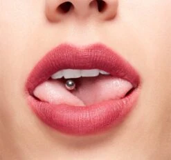 MAC Cosmetics Bubbles & Bows Powder Kiss Liquid Lipcolour -Estée Lauder Boutique mac cosmetics bubbles bows powder kiss liquid lipcolour rouge a levres liquide avec fini mat 2