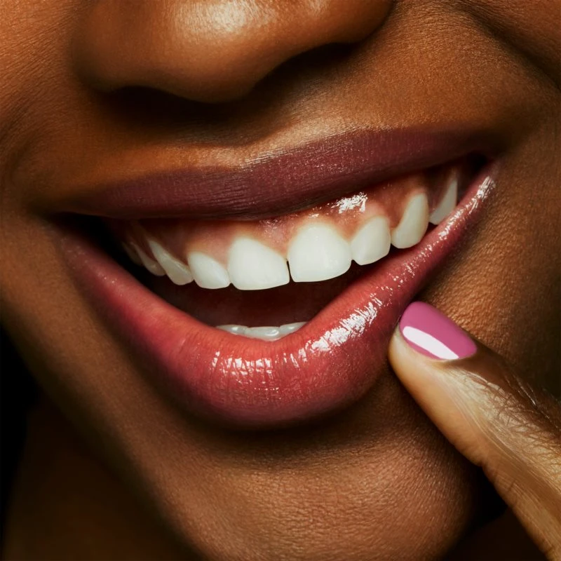 MAC Cosmetics Glow Play Lip Balm 5 MAC Cosmetics Glow Play Lip Balm – Image 3