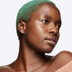 MAC Cosmetics Studio Radiance Moisturizing + Illuminating Silky Primer 8 MAC Cosmetics Studio Radiance Moisturizing + Illuminating Silky Primer -Estée Lauder Boutique mac cosmetics studio radiance moisturizing illuminating silky primer base de teint illuminatrice 2