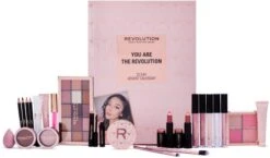Makeup Revolution Advent Calendar You Are The Revolution 9 Makeup Revolution Advent Calendar You Are The Revolution -Estée Lauder Boutique makeup revolution advent calendar you are the revolution calendrier de lavent 2