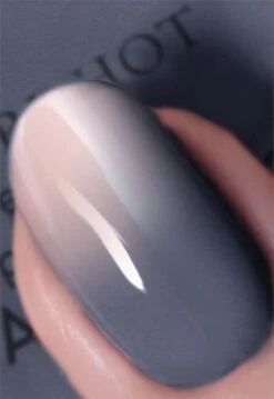 Nails Inc. Are You Hot Or Not 10 Nails Inc. Are You Hot Or Not -Estée Lauder Boutique nails inc are you hot or not conditionnement avantageux ongles 3