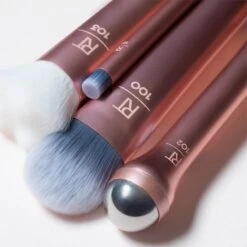 Real Techniques Prep + Prime Set 7 Real Techniques Prep + Prime Set -Estée Lauder Boutique real techniques prep prime set kit de pinceaux 2