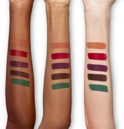 Smashbox Halloween Horror Collection Be Legendary Prime & Plush Lipstick 14 Smashbox Halloween Horror Collection Be Legendary Prime & Plush Lipstick -Estée Lauder Boutique smashbox halloween horror collection be legendary prime plush lipstick rouge a levres cremeux 5